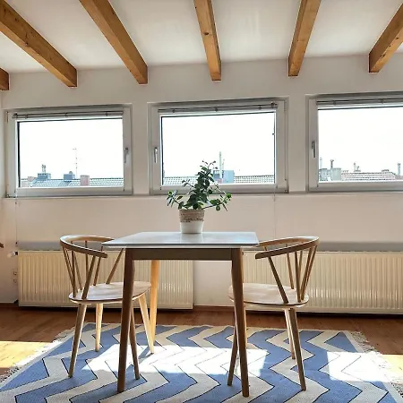 Apartment Cozy Loft With A View, Central, Close To Tradefair