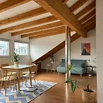 Cozy Loft With A View, Central, Close To Tradefair