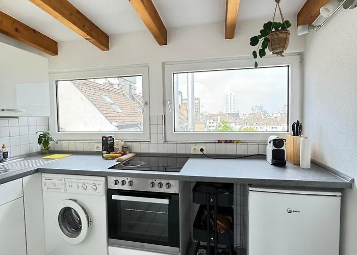Apartamento Cozy Loft With A View, Central, Close To Tradefair Düsseldorf