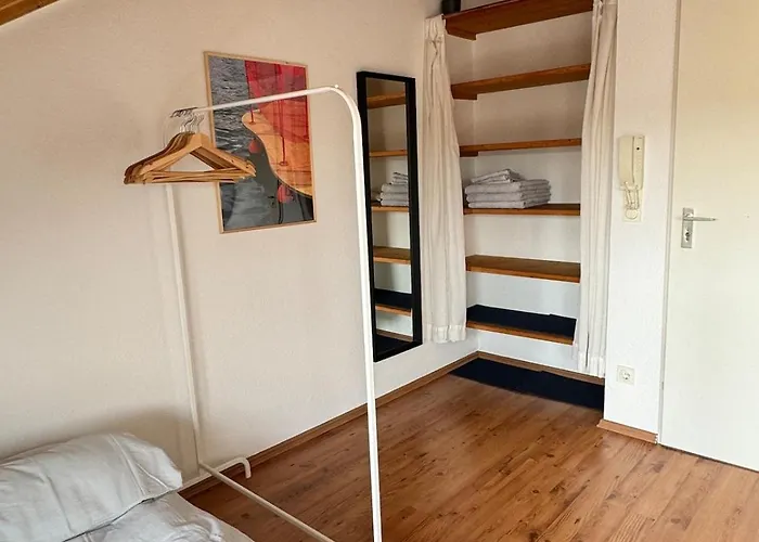 Apartamento Cozy Loft With A View, Central, Close To Tradefair